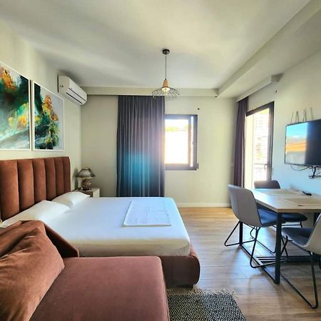 Flori Apartments Sarandë Esterno foto