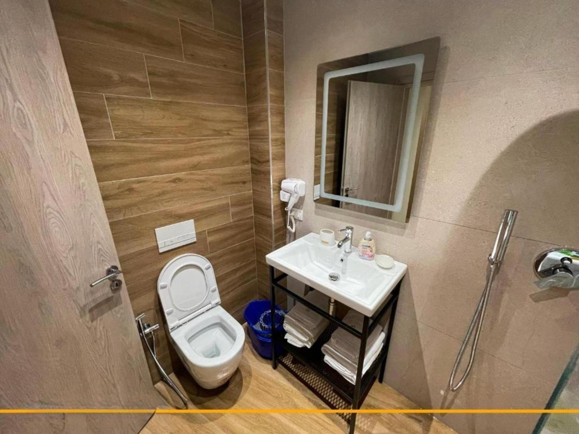 Flori Apartments Sarandë Esterno foto