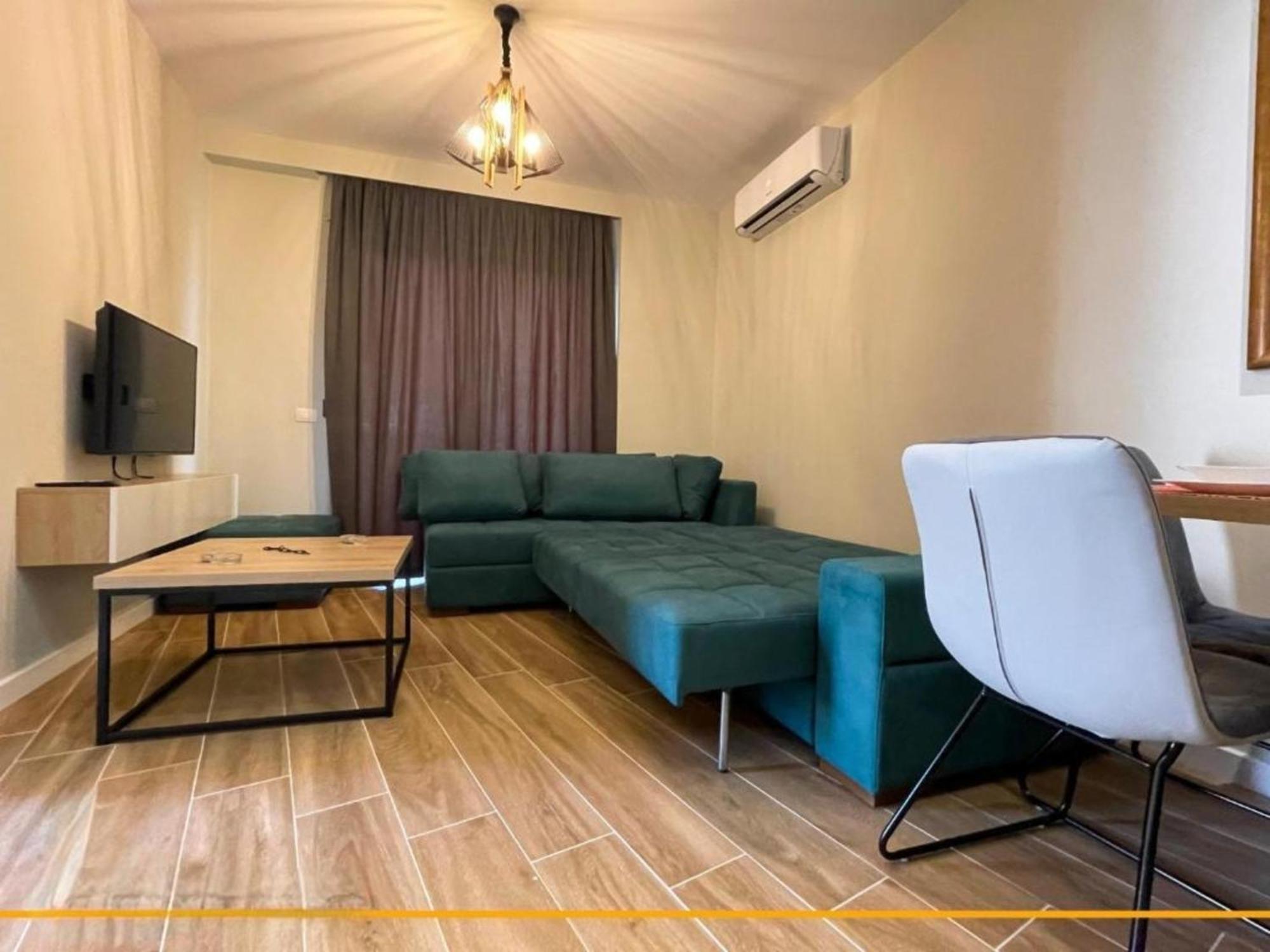 Flori Apartments Sarandë Esterno foto