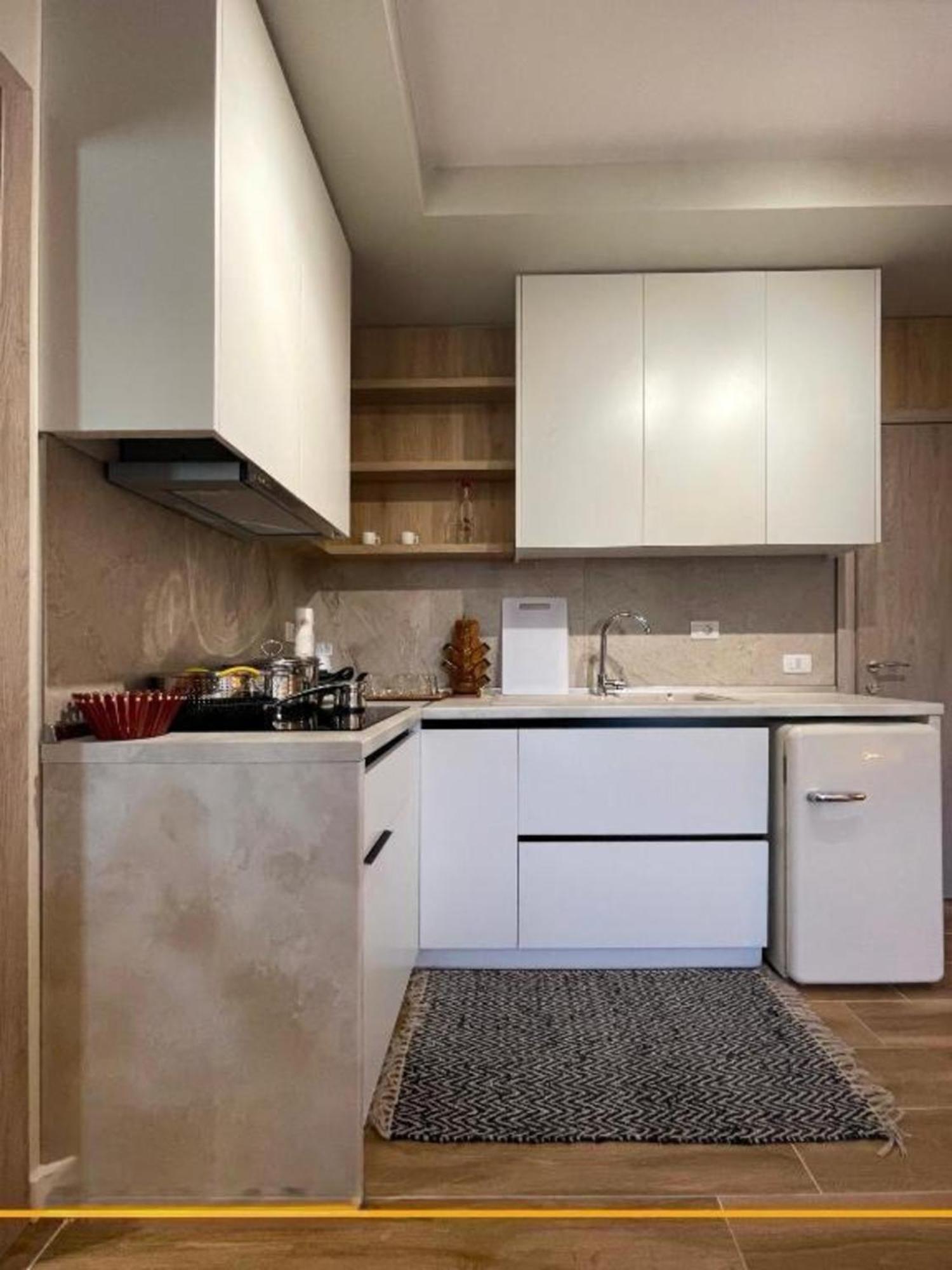 Flori Apartments Sarandë Esterno foto