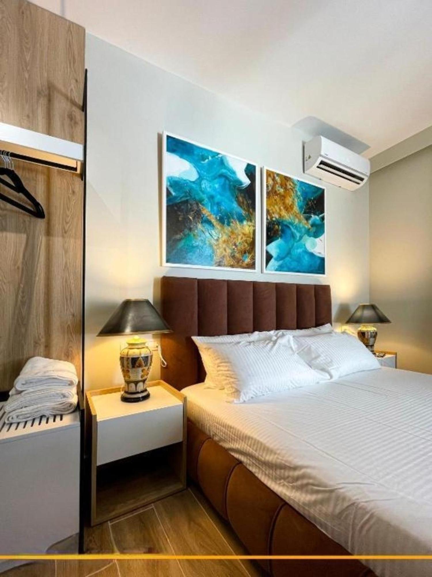 Flori Apartments Sarandë Esterno foto