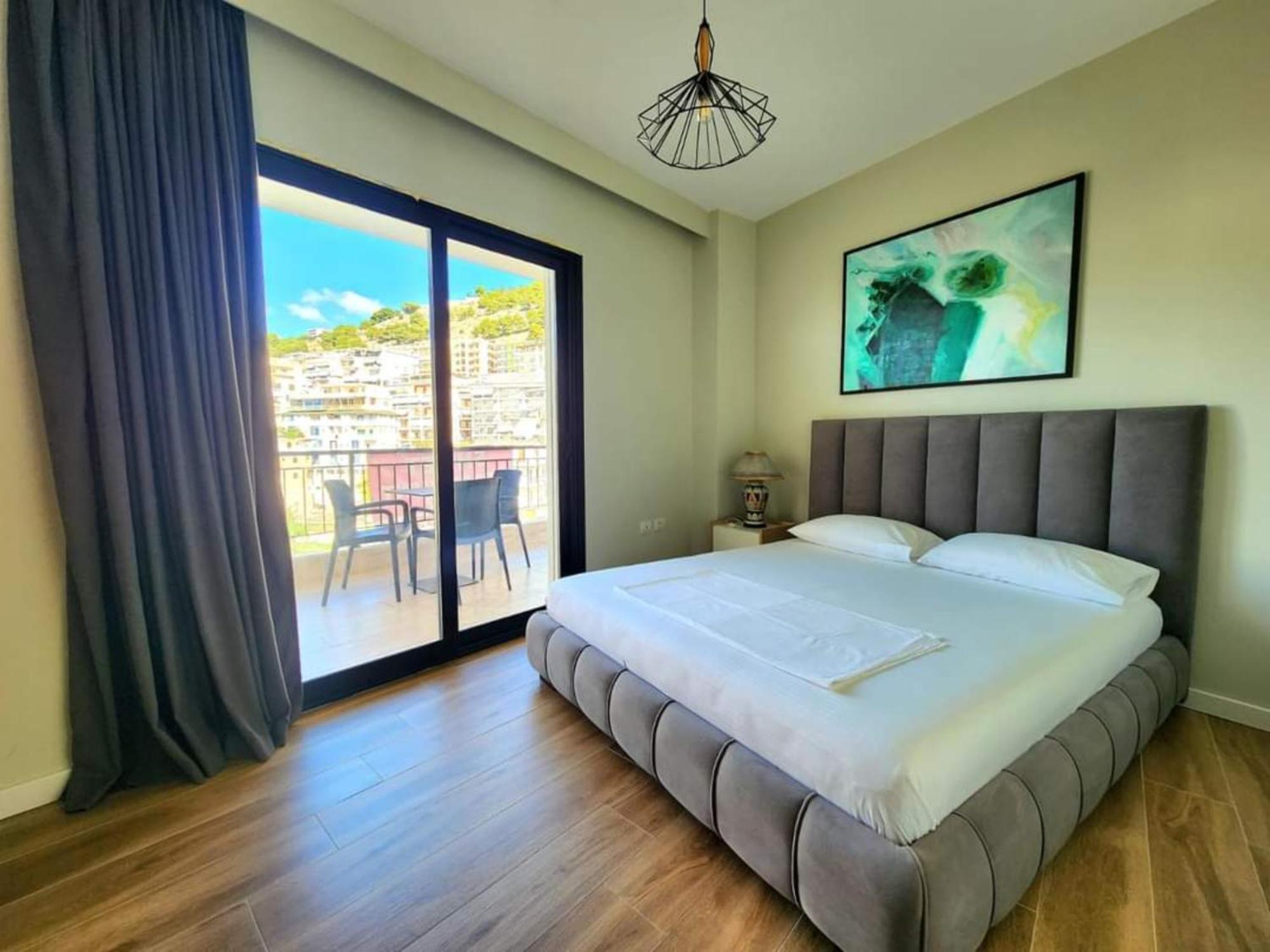 Flori Apartments Sarandë Esterno foto